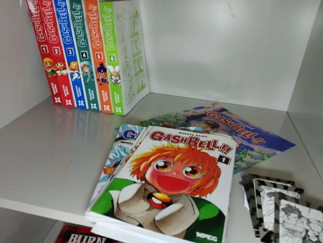 Manga Gash bell (zatch bell) vol 1 até o 6, o vol 1 tem duas capas