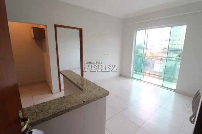 Apartamento para alugar na Av. Duque de Caxias, região central de Londrina