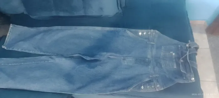 Macacão jeans tamanho gg 