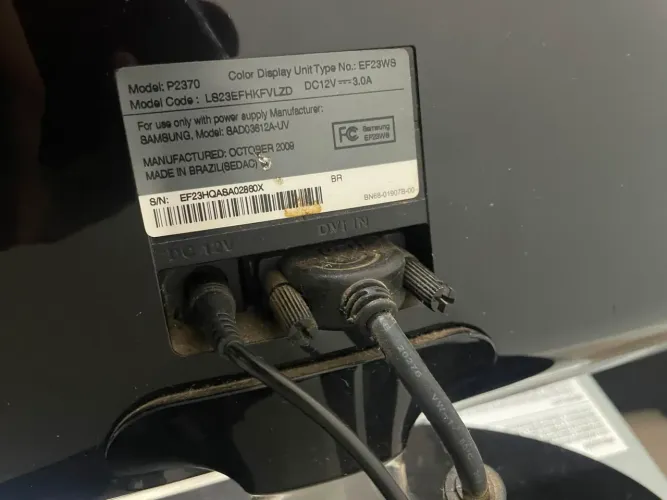 Monitor Samsung SyncMaster P2370 23? - Conservado + Cabos