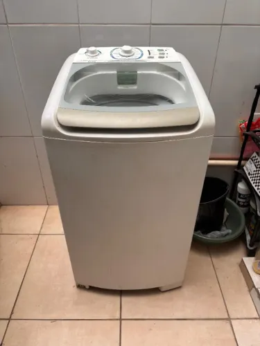 Maquina de Lavar Electrolux 8kg (NÃO GIRA)