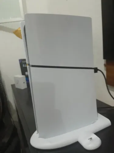 Ps5 digital 1 ano de uso pouco usado