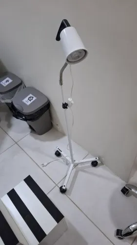 Foco de luz auxiliar