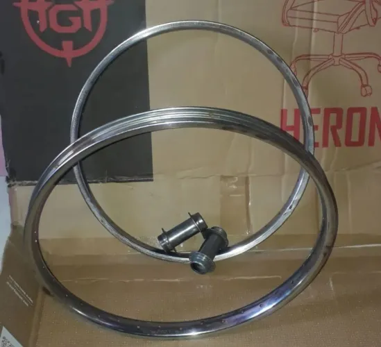 antigo Aro 20 monark bmx  36 furos + cubos trimbados antiguidade 