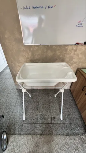 Banheira Bebe Dobravel Com Suporte de apoio em aço