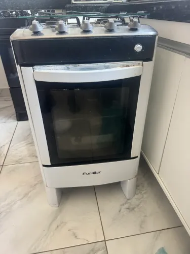 Fogão 4 bocas pra vender logo