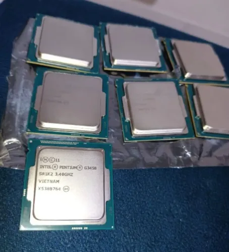 Processador Intel Pentium G3450 da 4ª geração (Haswell), operando a 3,40 GHz.