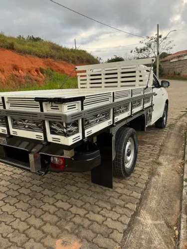 Toyota Hilux CS 4X4 2.8 TDI Diesel Mec. 2021
