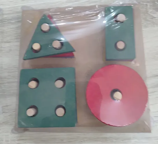 Brinquedo didático madeira