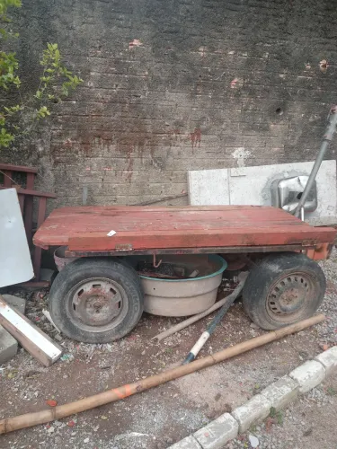 Carrinho plataforma agrícola