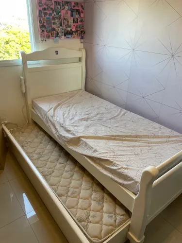 Bicama solteiro de madeira maciça branca estilo princesa - resistente e linda