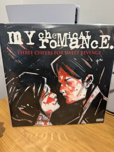 My Chemical Romance - Three Cheers LP