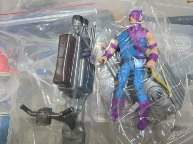 Hawkeye marvel legends gavião arqueiro completo