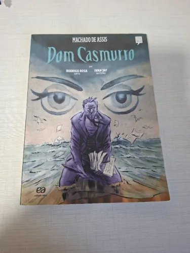 Livro Dom Casmurro em quadrinhos