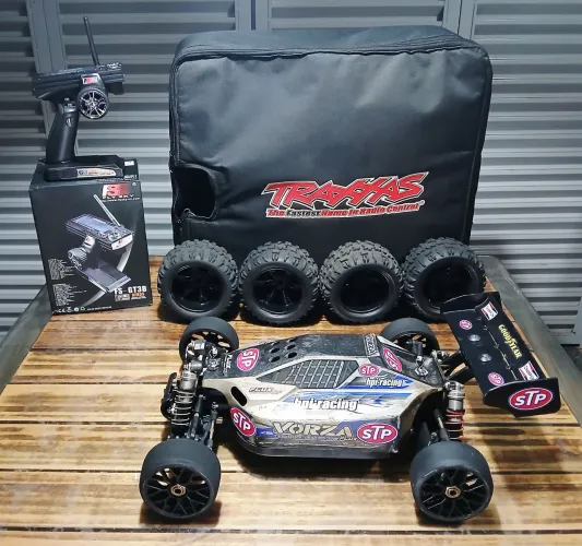 Automodelo HPI VORZA FLUX Elétrico 6S 1/8 completo com Rádio FS-GT3B e Bolsa de Lona