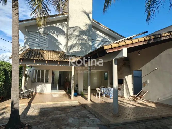 Casa à venda, 4 quartos, Jardim Karaíba - Uberlândia/MG - Rotina Imobiliária