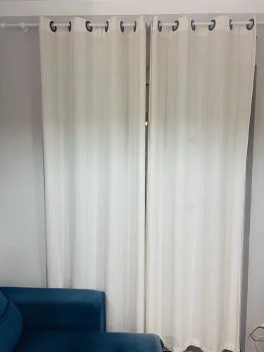 Cortina para sala em excelente estado!