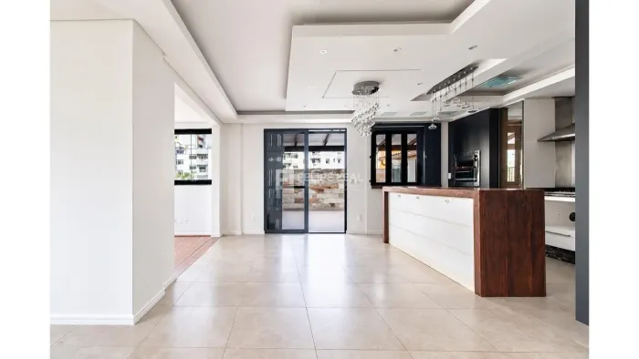 Apartamento à venda no Estreito, Florianópolis, com 3 quartos e 165 m² privativos