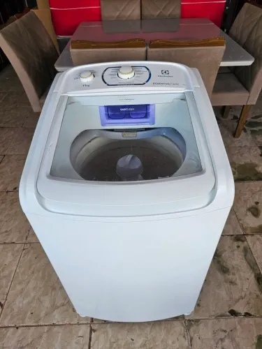 Máquina bate e seca 11kg funcionando tudo normal