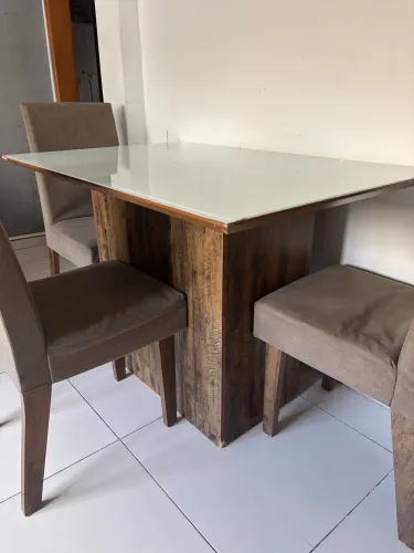 Vendo Mesa - Tampo de vidro