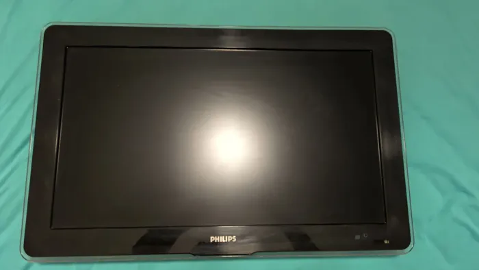 TV Philips 32" LCD 32PFL6403/78 Funcionando - Sem Pé