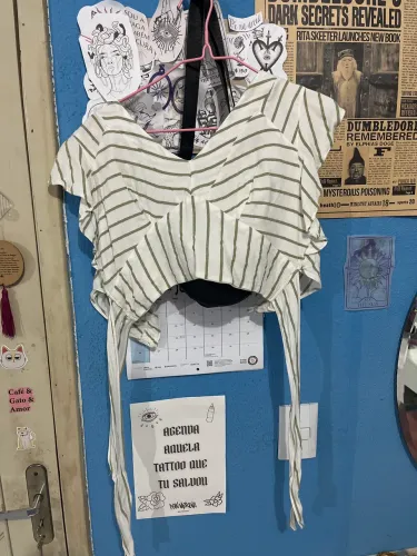 Cropped off white