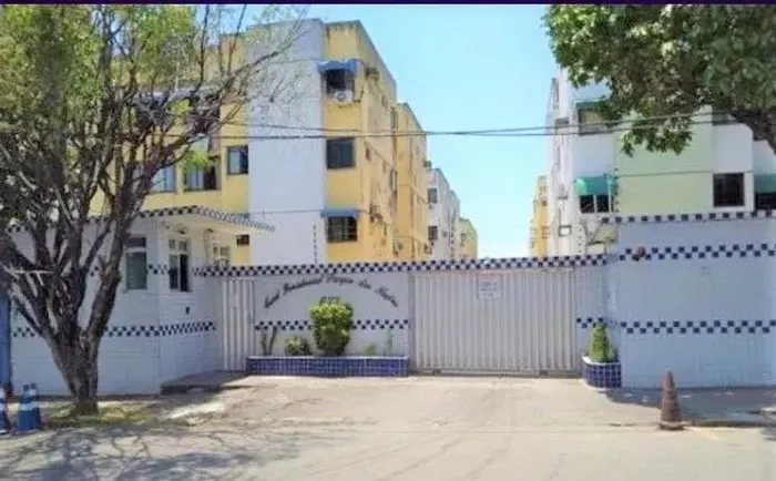 Apartamento com 2 dormitórios para alugar, 61 m² por R$ 1.185,00/mês - Antonio Bezerra - F