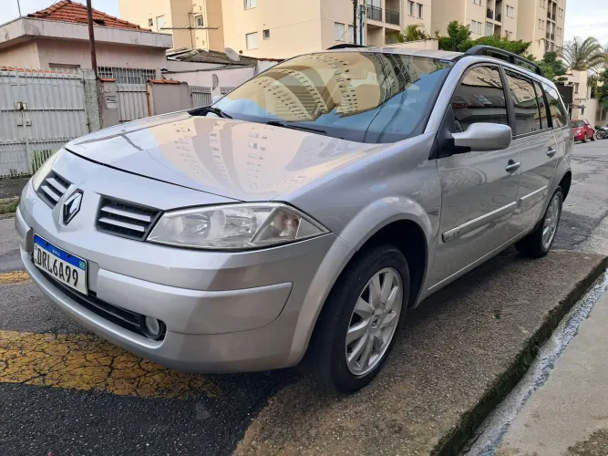 Renault Megane Grand Tour Dynam. Hi-flex 1.6 16V 2011