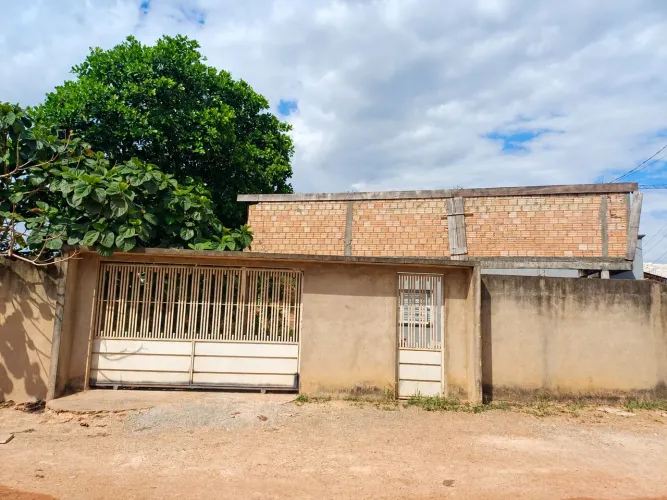 Vendo Casa no bairro Operário 280 mil