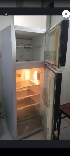 Uma geladeira Consul duplex voltagem 127 o valor r$ 600 aceita proposta ela é recondiciona