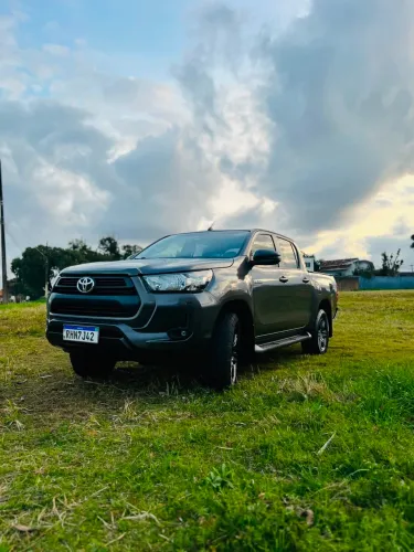 Toyota Hilux CD SR 4X4 2.8 TDI Diesel Aut. 2021