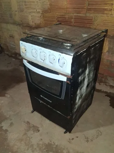 Vende-se fogão funcionando perfeitamente valor 150