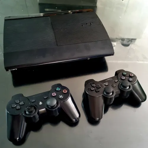 Ps3 250GB + 30 Jogos + 2 Controles