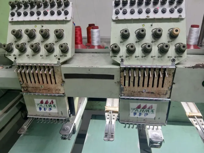 Máquina de Bordar Industrial Tajima 4 Cabeça TMFX-C904-S