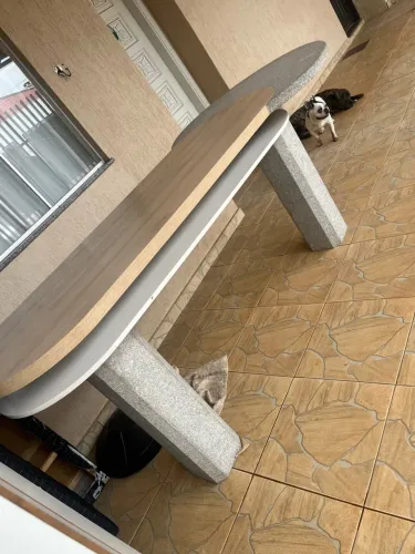 Mesa bistrô mármore e madeira (exclusiva)