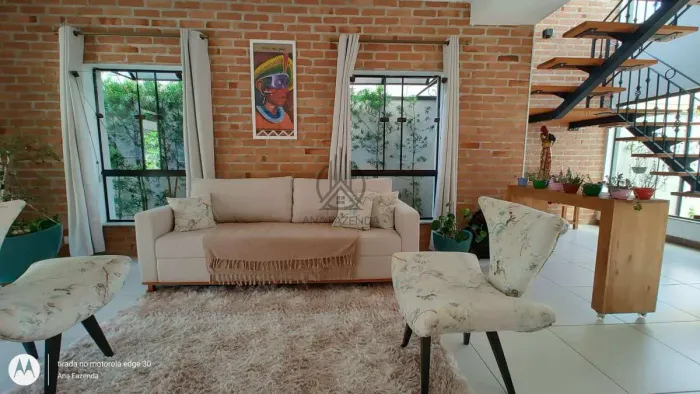 Sobrado em condomínio à venda, com 4 suítes, 298m² no Campos do Conde