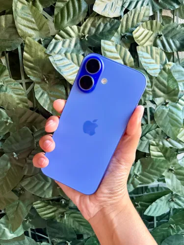 iPhone 16