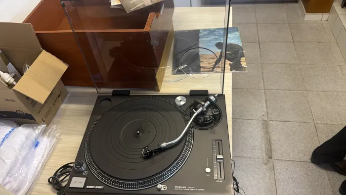 Toca discos technics SL-1210 MK 5