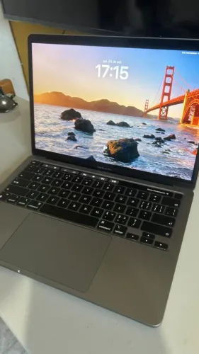 MACBOOK PRO M1 (2020) - 8GB RAM - SSD 512GB - BATERIA 86% - 13,3 POLEGADAS (FAÇO OLX PAY)