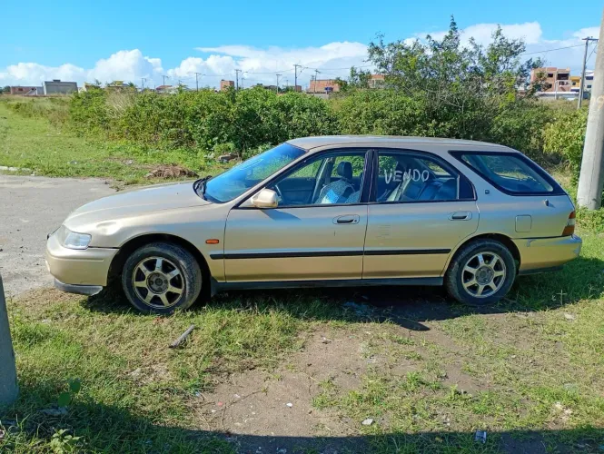 Honda Accord Sedan LX 2.2/2.4 16V 1995
