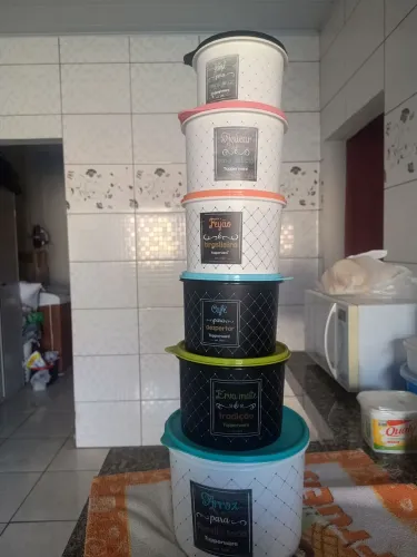 Tupperware 