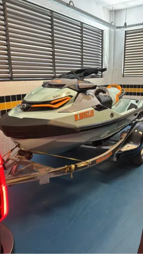 Jet Ski Wake pro 230hp 