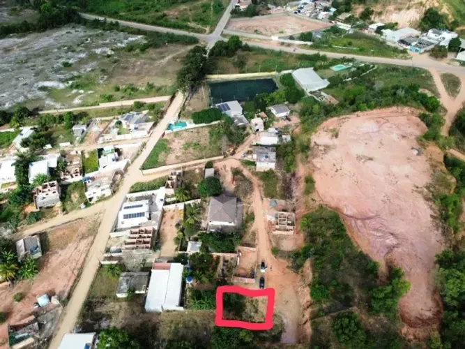 VENDO ÁREA DE TERRENO (263,55m2 / 14.50 frente