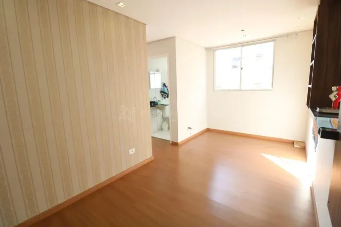 Apartamento 02 Dormitórios - Zona 06