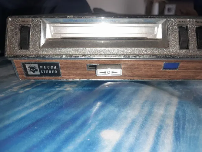 Rádio Toca-Fitas Época Fusca, Opala, Chevette e Maverick - Mecca MC-9450