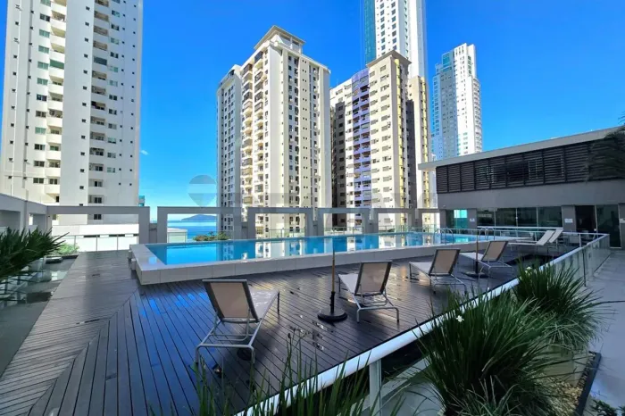 Apartamento Alto Padrão Quadra Mar à Venda em Balneário Camboriú | 3 Suítes e 4 Vagas no B