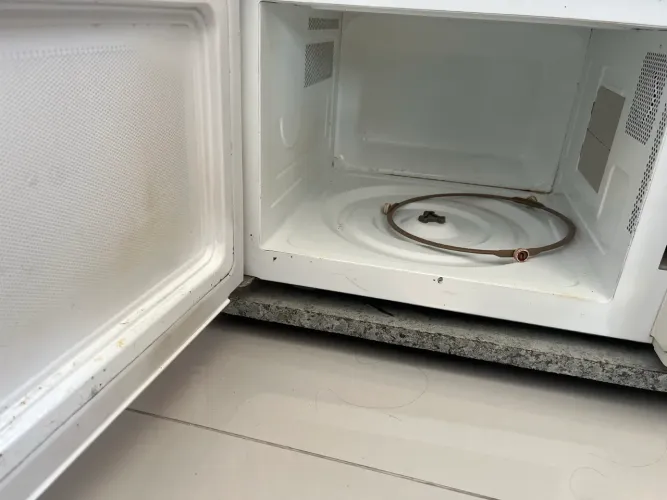 Vende-se microondas para conserto