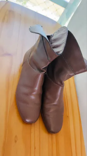 Bota Feminina Castanha Arezzo - Tam.35