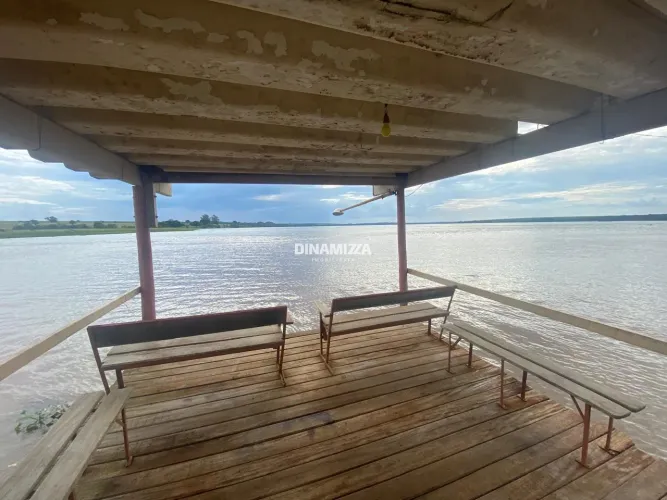 Sítiorancho na represa de IgarapavaAramina-SP