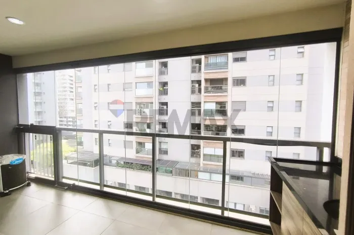 Apartamento de um quarto e vaga para locação na rua Capote Valente, Pinheiros